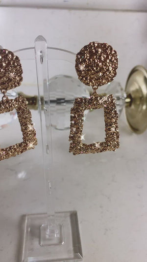 
            
                Load and play video in Gallery viewer, Glazed Gold
            
        